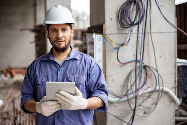 Best Affordable Emergency Electrician  in Flordell Hills, MO
