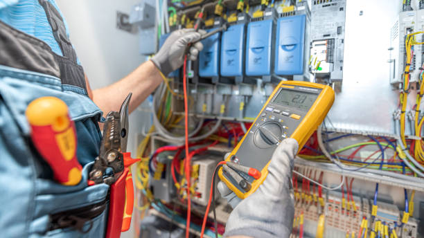 Best Electrical Contractors for Businesses  in Flordell Hills, MO
